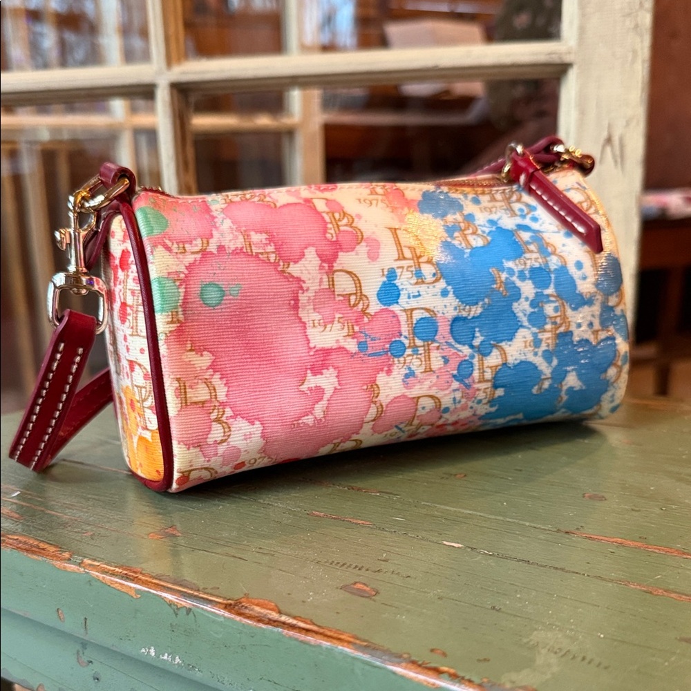 Dooney & Bourke 1975 Signature Purse